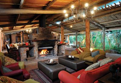 Open-plan lounge and dining area at Kariega Ukhozi Lodge Kariega Private Game Reserve Eastern Cape