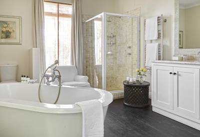 Large and luxurious en-suite bathrooms
