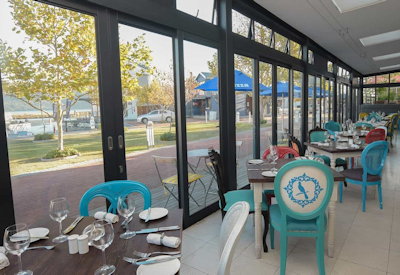 Restaurant bar and dining area