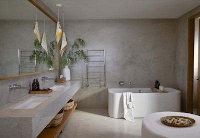 Luxuriously appointed en-suite bathrooms