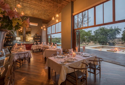 Safari camp and her indoor dining room