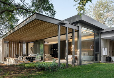Safari experience at private bush homes