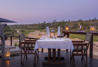 A safari lodge with riverbed traversing rights