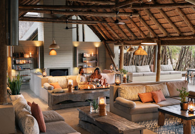 Generously proportioned lounge