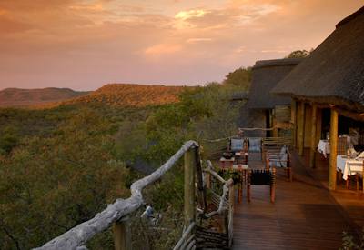Buffalo Ridge Safari Lodge on Tweedepoort Ridge overlooking Madikwe plains