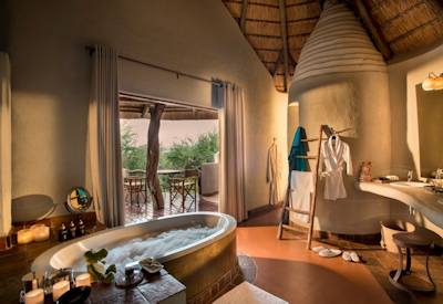 Luxurious en-suite bathrooms with modern amenities