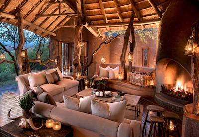 The central lodge area with comfortable seating