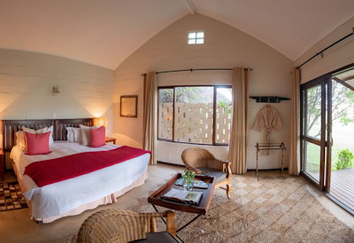 Spacious rustic luxury room at Fugitives Drift Guest House KwaZulu-Natal Battlefields