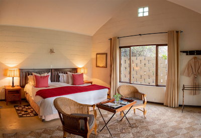 Bedroom with sweeping views over Isandlwana Battlefield at Fugitives Drift Guest House