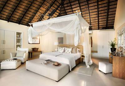 Lion Sands River Lodge suite open-plan outdoor shower Sabi Sand Game Reserve South Africa