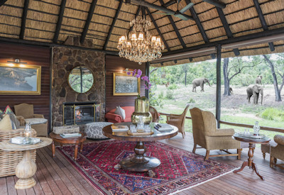 The camp offers personal encounters in ultimate comfort