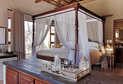 Thatched bedrooms fit for a king