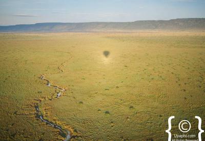 Masai Mara balloon safari Kenya Governors Company 30 years experience pilot soft landing champagne Kenya
