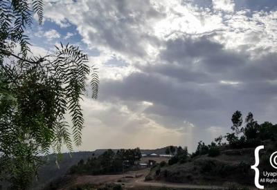 Lalibela Ethiopia town panoramic mountain valley views 2500m altitude photography Uyaphi