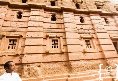 Lalibela Northern Cluster narrow tunnel daunting dark tight claustrophobic pilgrims Ethiopia