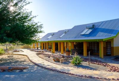 Naukluft Mountains sunset Büllsport Guestfarm Namibia Sossusvlei budget accommodation