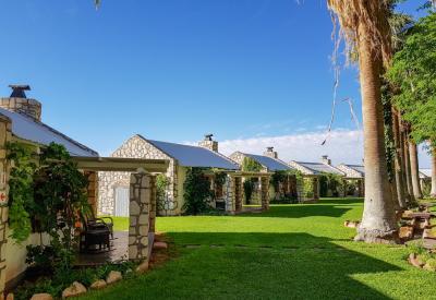 Kalahari Farmhouse birdlife property Kalahari Desert Namibia recommended stopover