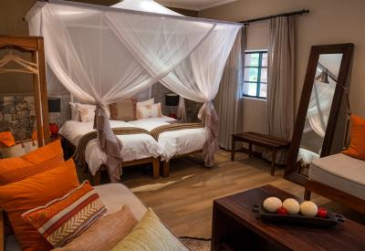Onguma Bush Camp excellent breakfast dinner Etosha National Park Namibia
