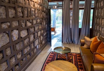 Onguma Bush Camp en-suite bathroom Deluxe Waterhole Room Etosha Namibia