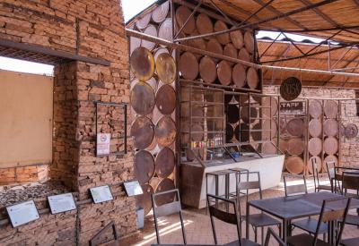 Twyfelfontein 45 degrees extreme heat Damaraland Namibia UNESCO rock art visit winter best