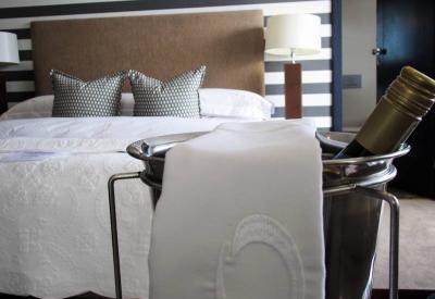 O On Kloof premium suite boutique hotel Atlantic Seaboard Bantry Bay Cape Town
