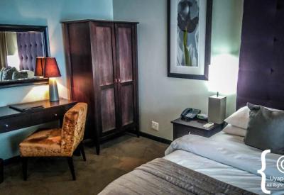 O On Kloof luxury suite interior eight-room boutique hotel Bantry Bay Cape Town
