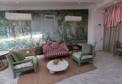 Tintswalo Summer House individually decorated suite luxury villa accommodation Glencairn Cape Town