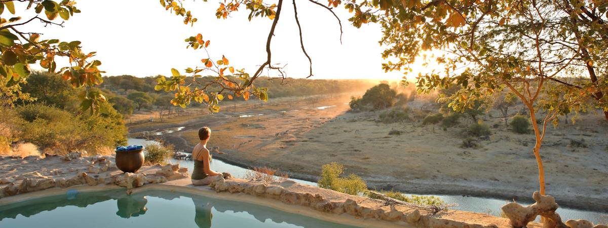 Meno a Kwena camp, above the Boteti River