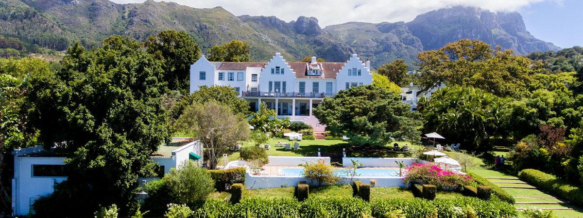Cellars Hohenort Hotel, a luxury totel in the Constantia Valley