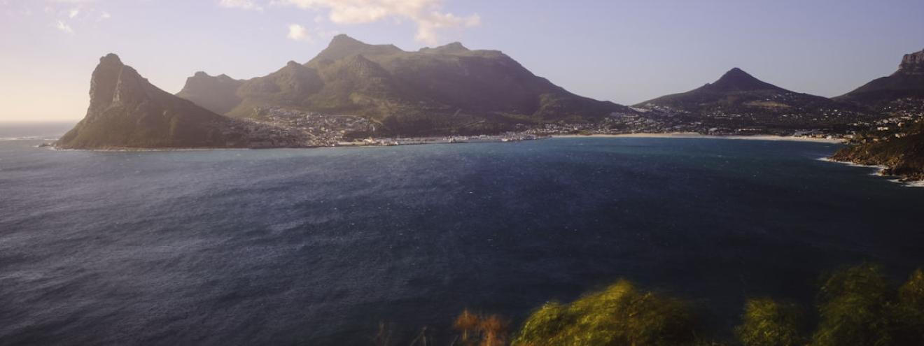10 must-see attractions Cape Town Table Mountain V&A Waterfront Robben Island Cape Point Boulders Winelands