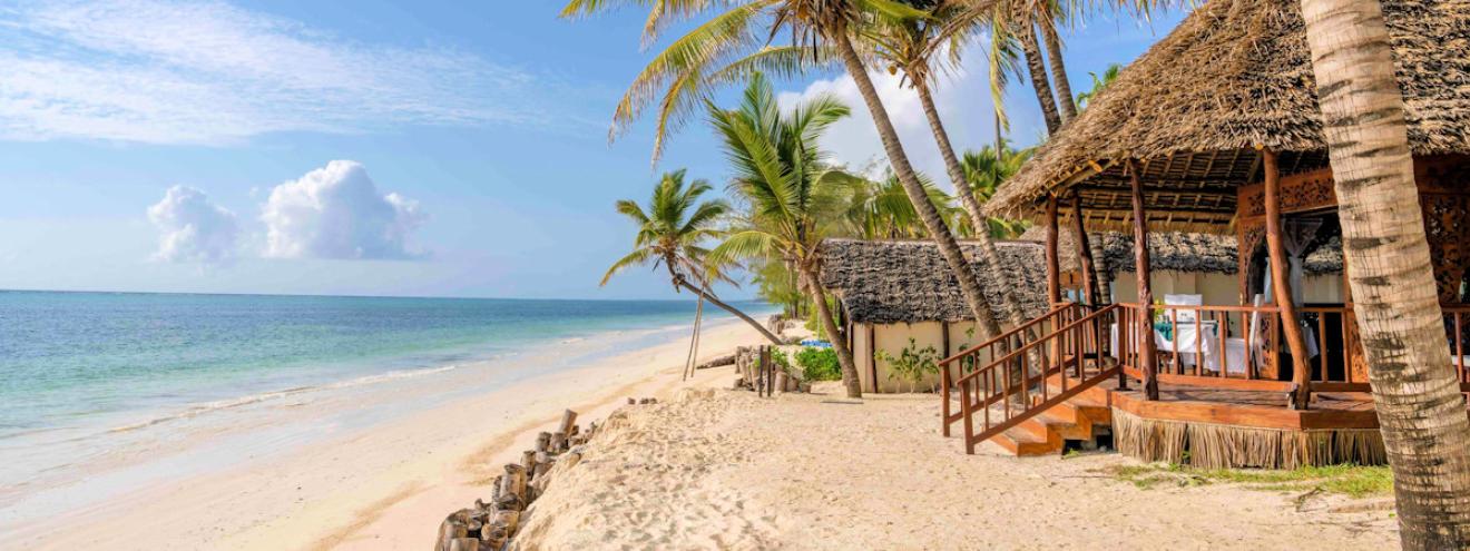 Zanzibar bucket list Stone Town UNESCO beaches spice tour Jozani Forest Mnemba Island dhow sailing