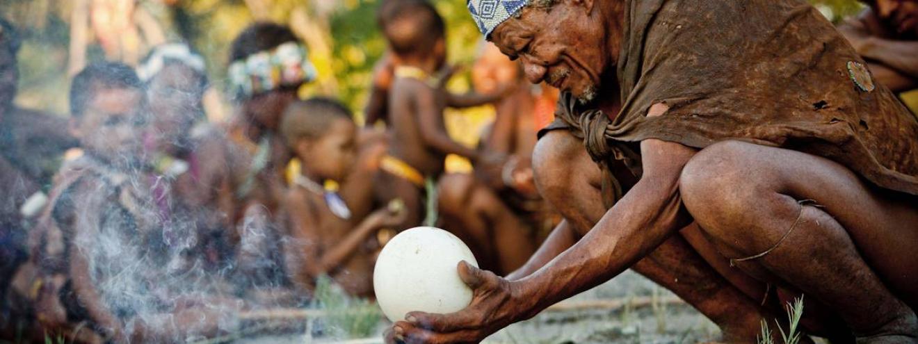 Bushmen Kalahari 5 days Zu Hoansi Western Kalahari ancestral lands bow arrow Botswana