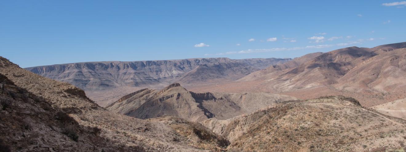 BullsPort Rock Arch guided tour Namib Naukluft Mountains Namibia 4x4 adventure photography