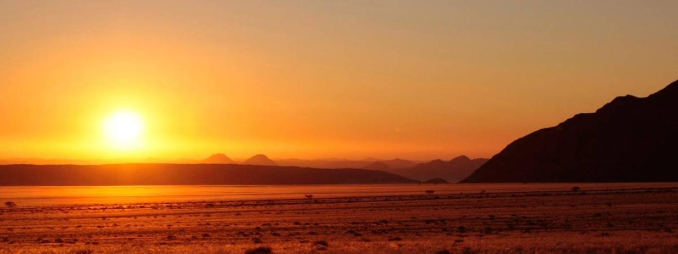 Experience Namibia 18 days guided Kalahari Fish River Canyon Sossusvlei Etosha Africat
