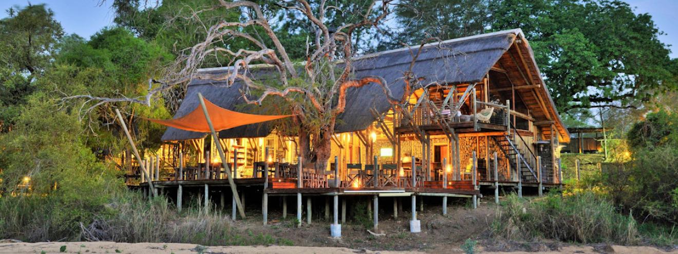 Rhino Post Safari Lodge in the Kruger