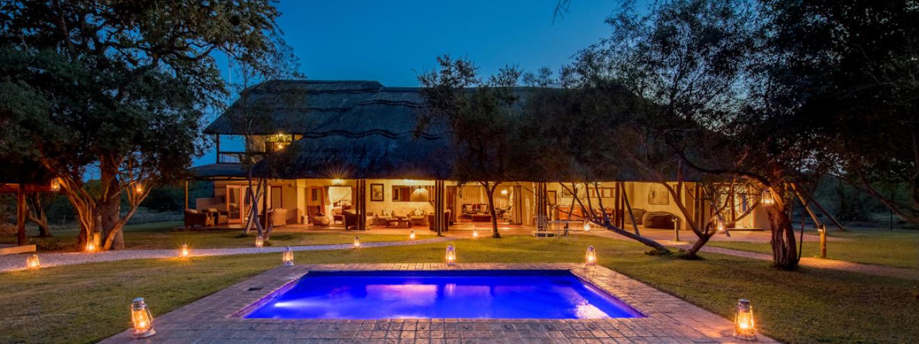 Tintswalo Manor House in the Manyeleti