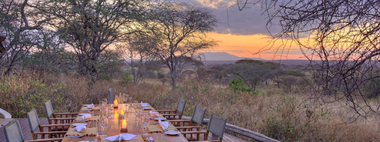 Little Oliver's Camp 5 tented suites Minyonyo Pools floodplain Tarangire Asilia Tanzania