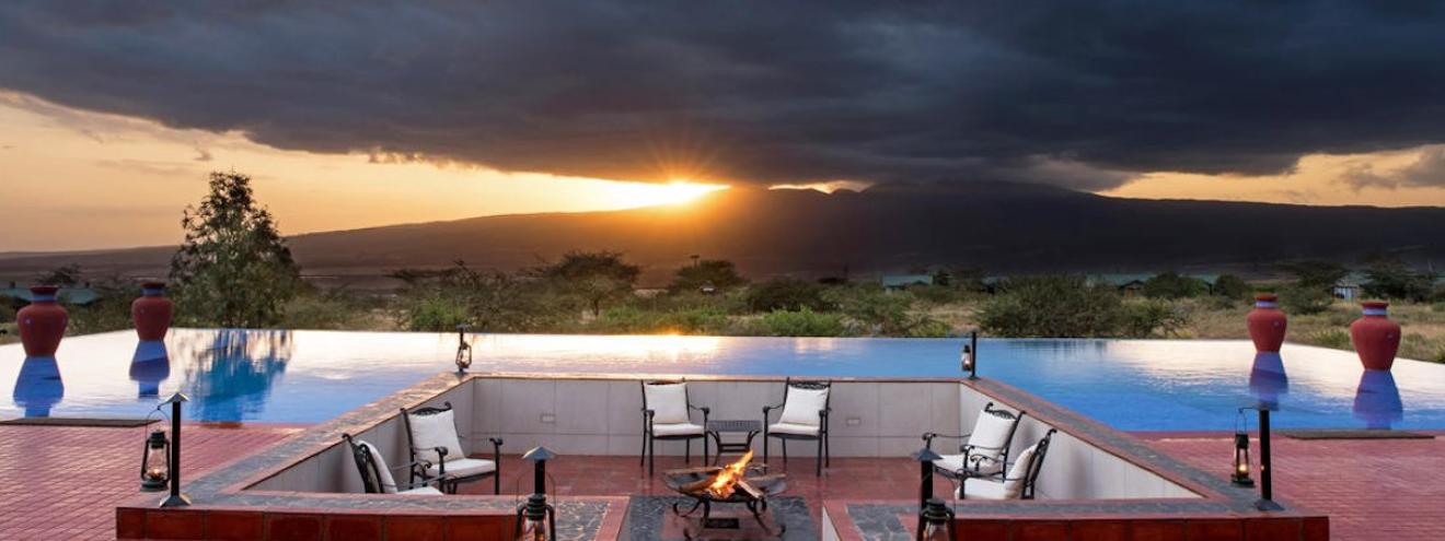 Craters Valleys Safari 5 days Tarangire Lake Manyara Ngorongoro Tanzania