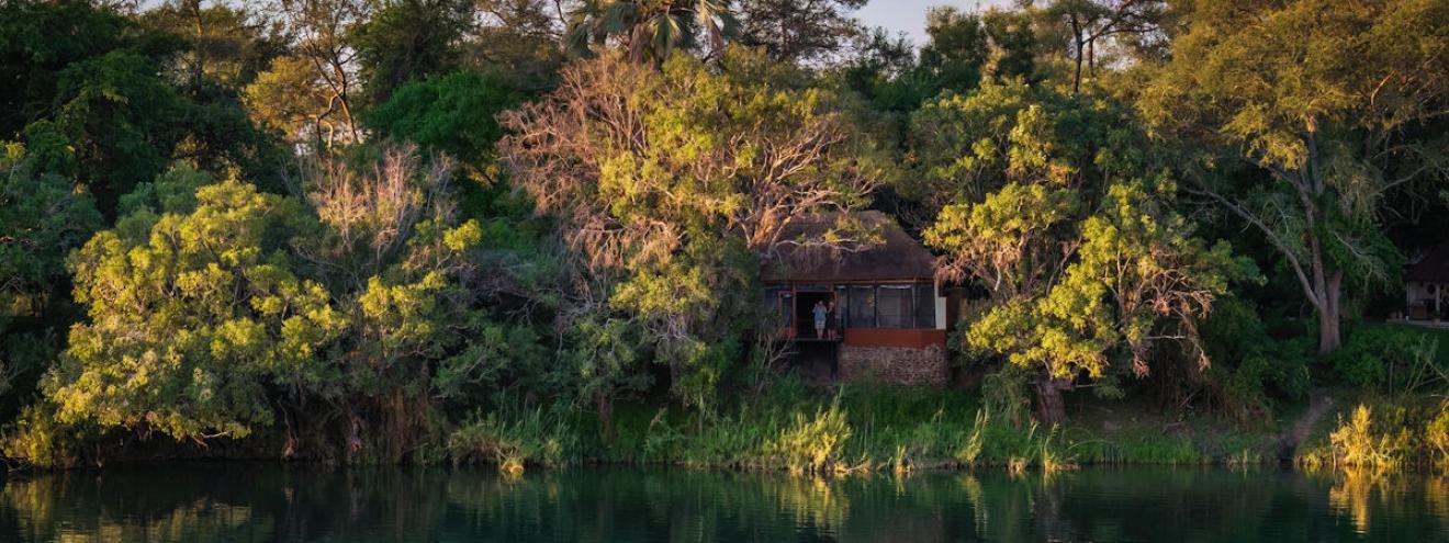 Chundukwa River Lodge 6 chalets owner-managed riding stables 36km Victoria Falls Zambia