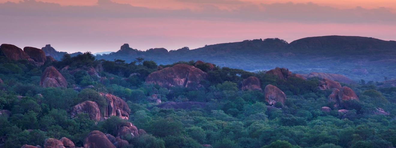 Matobo National Park 432km² granite domes balancing rocks black white rhino Cecil Rhodes Zimbabwe