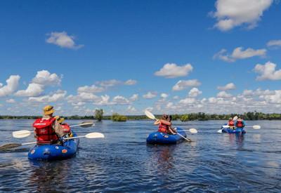 Canoeing On The Upper Zambezi