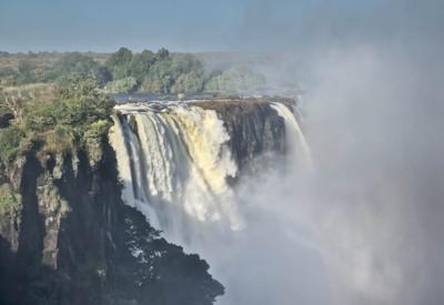 10 Reasons to Visit Victoria Falls for an Unforgettable Experience