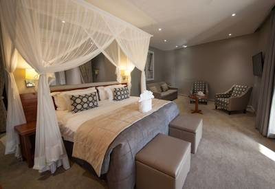 En-suite lodge bedrooms
