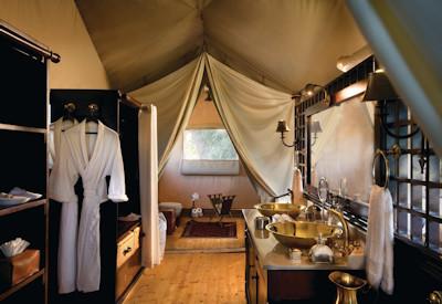 A small but stunning en-suite bathroom