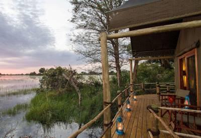 Jacana private viewing decks