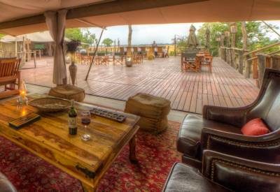 Central guest area with views and amazing food