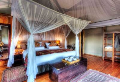 Large tented safari suites