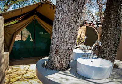 En-suite bathrooms are found outdoors