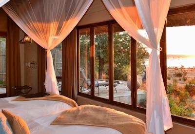 Thatched safari suite