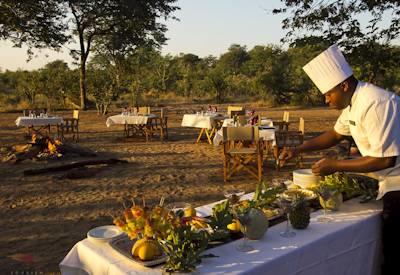 Bush dinner at Safari Lodge